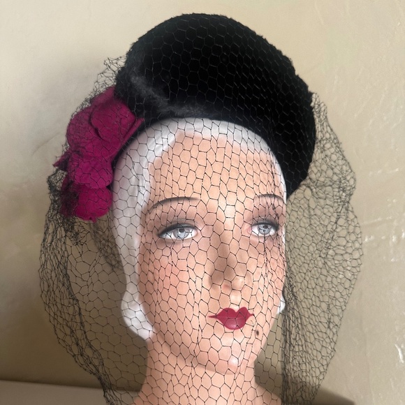 REGAL 1940's FUCHSIA FELT HAT - BLACK MUTTON TRIM AND FELT "ROSES" + FULL VEIL